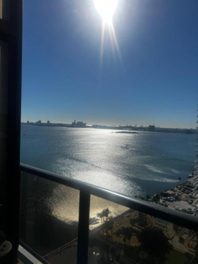 Penthouse 2 stroy 2 bedroom water views